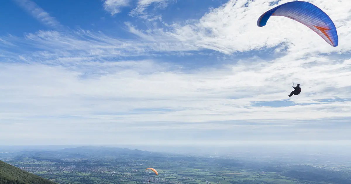 Parapendio sul Monte Grappa vicino a Semonzo